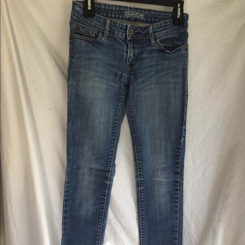 GUC- Levi’s 531 Skinny Jeans (RARE)